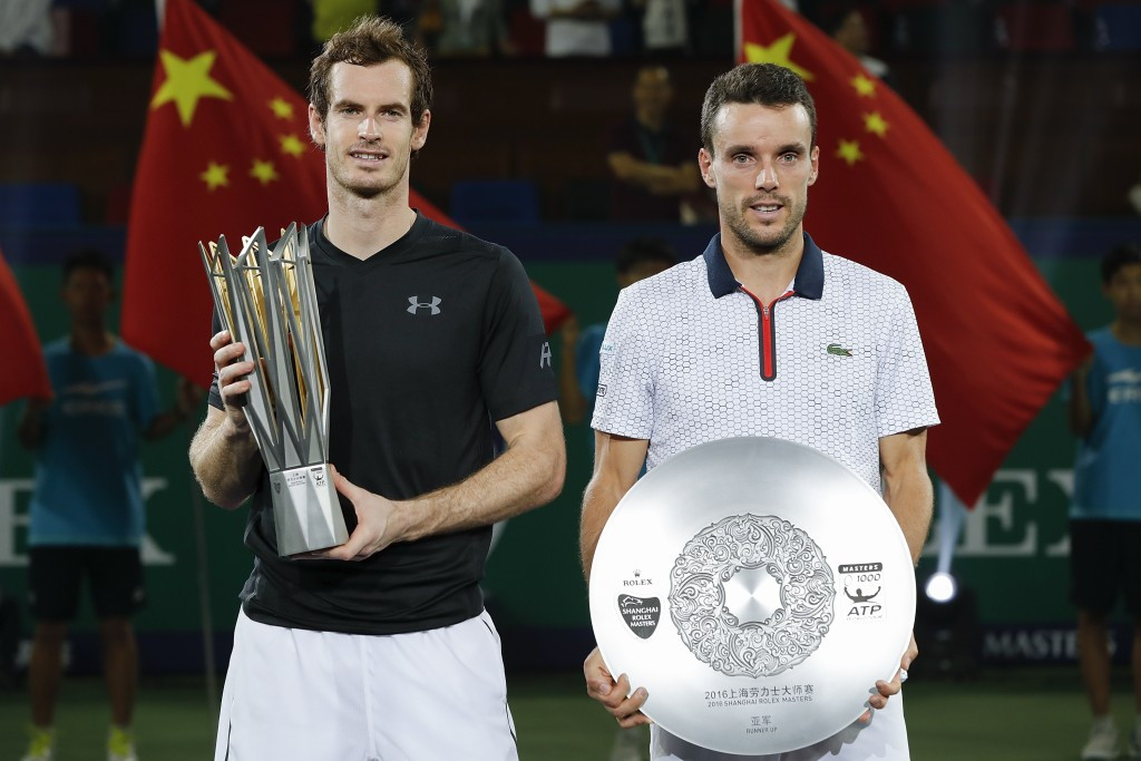 Andy Murray has won his sixth title of the year after he beat Spain's Roberto Bautista Agut in straight sets at the Shanghai Masters ©Getty Images