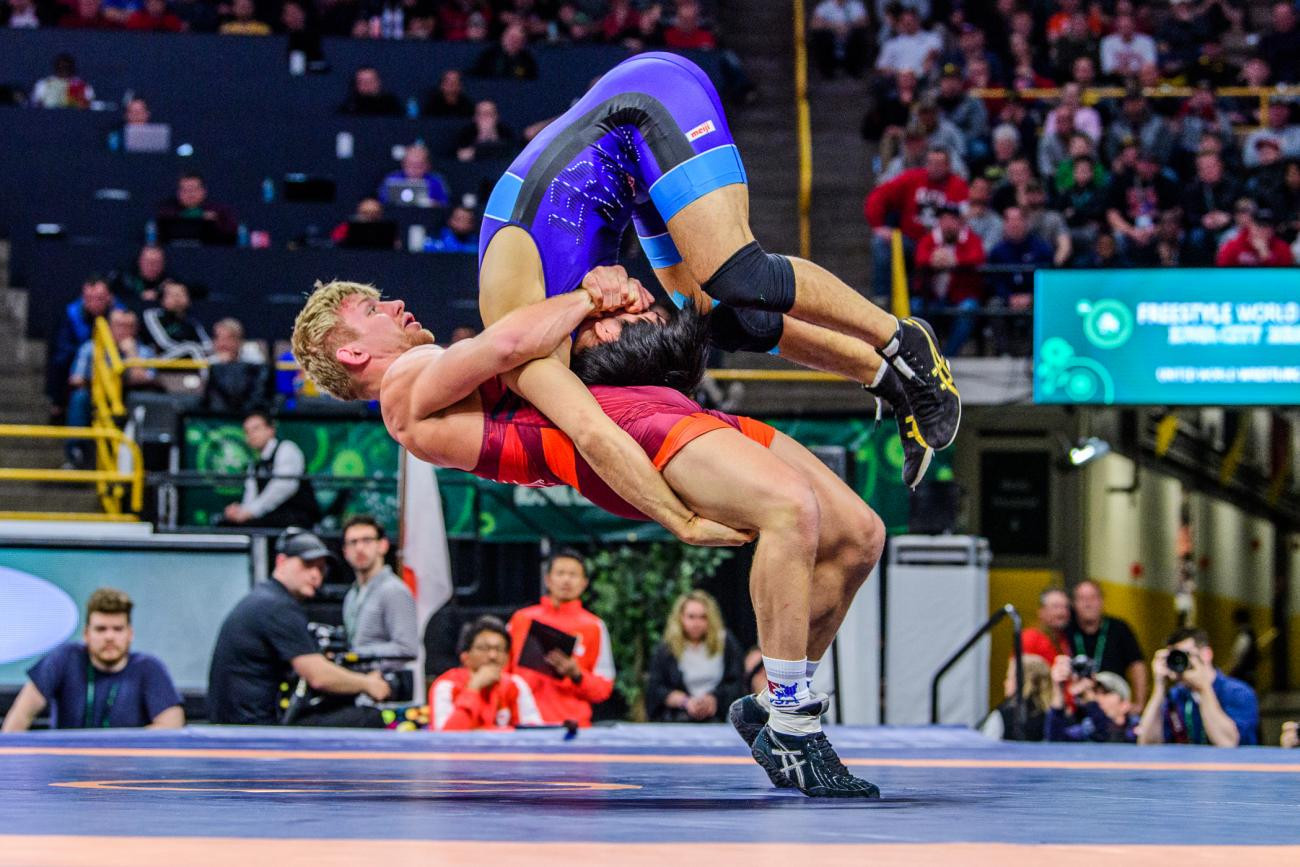 Hosts United States unbeaten after opening day of UWW Men's Freestyle