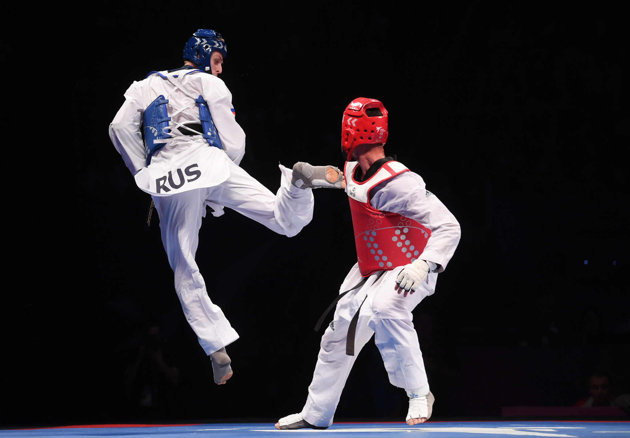 Newly crowned Russian world champion carries form into World Taekwondo
