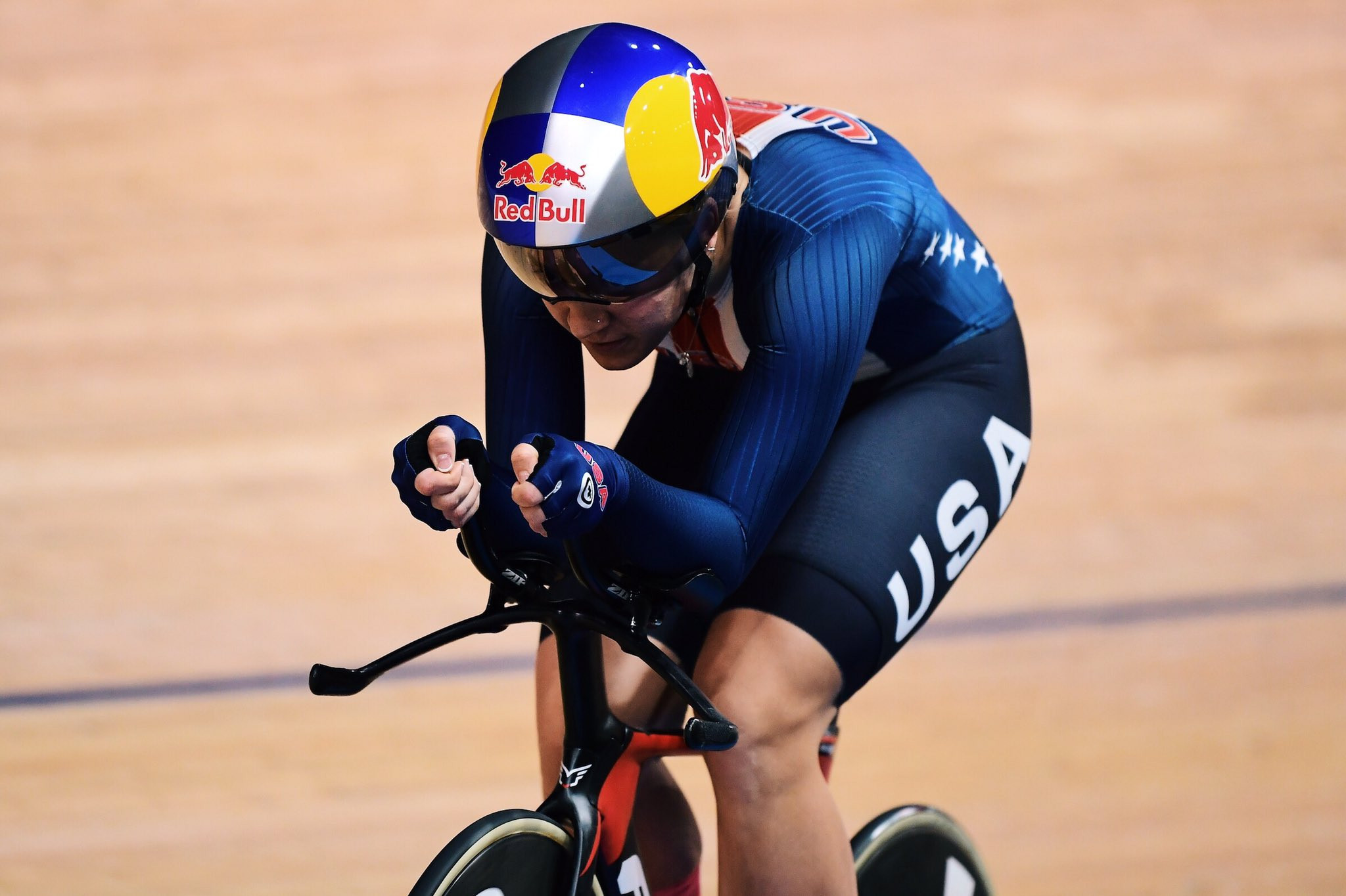 track cycling pursuit
