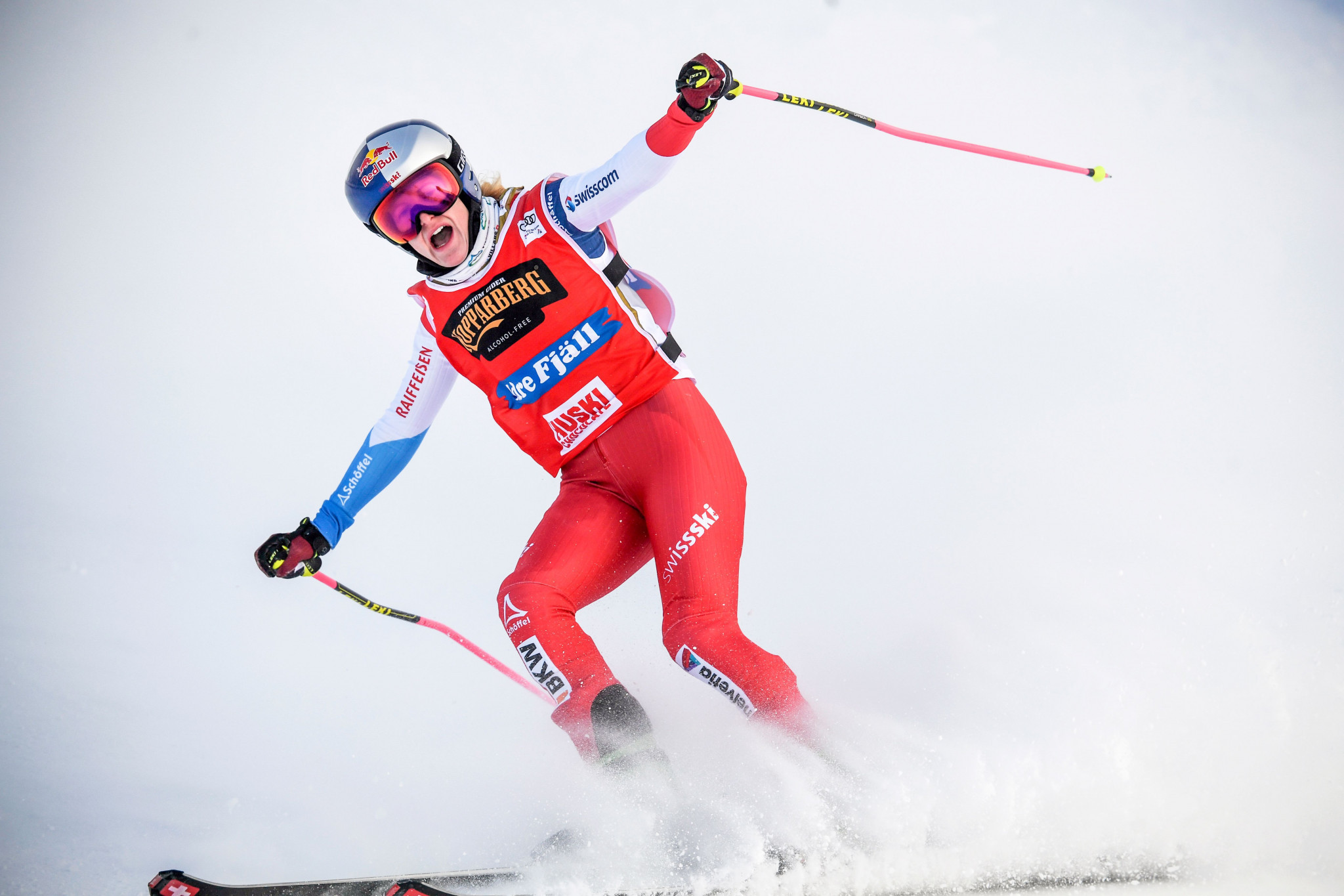 Une victoire en photo-finish à la Coupe du monde de ski cross FIS de Bakuriani a valu à Fanny Smith sa troisième victoire en Coupe du monde © Getty Images