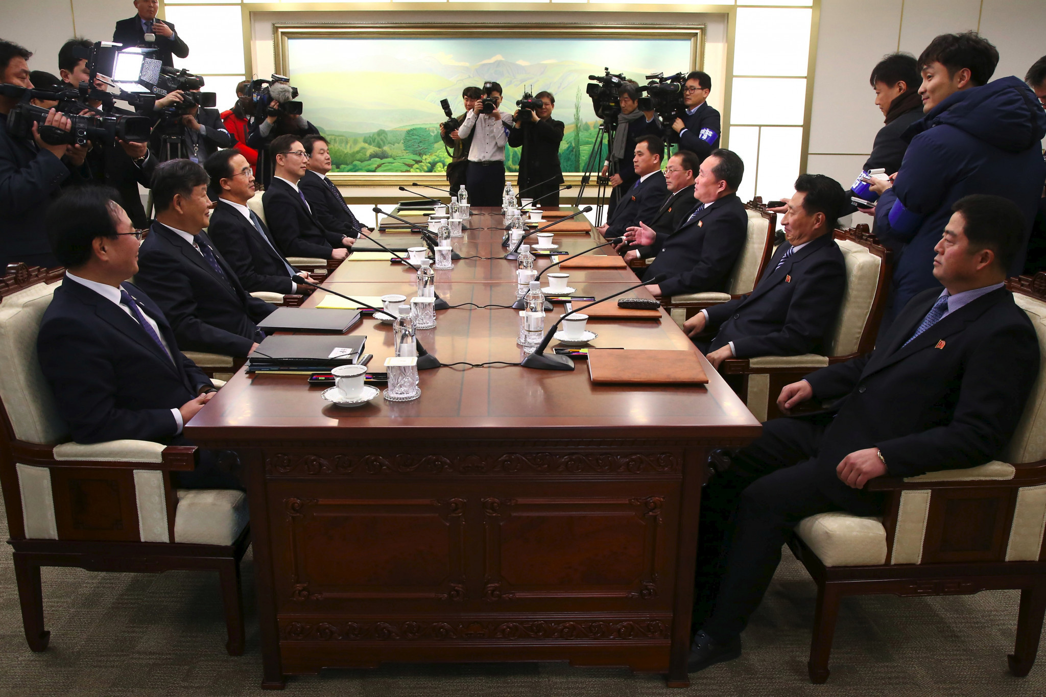 Переговоры с корейцами